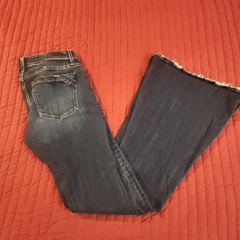 E57 Buckle Black Fit No. 53 Super Flare Jeans Dark Wash Distressed Raw Hem 26x34